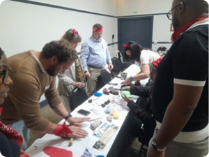 teamwork with cake decorating